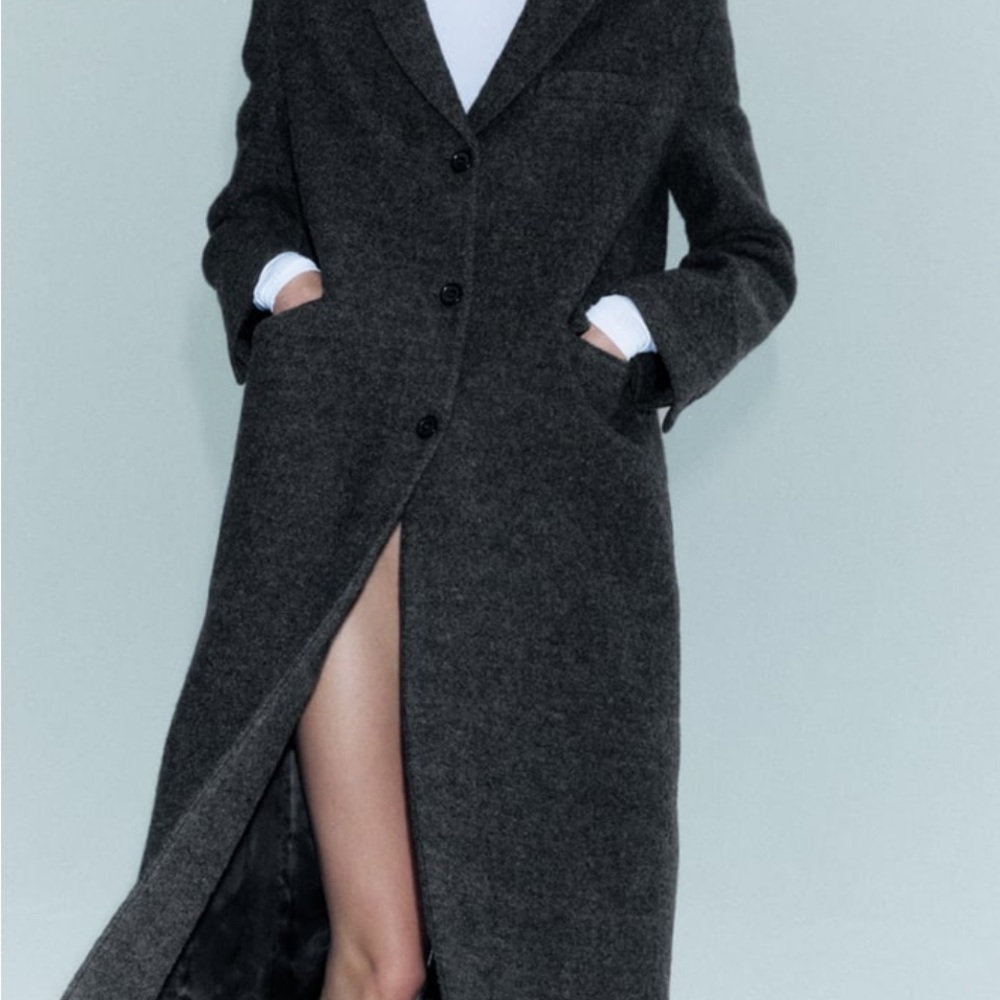 Zara brand new Manteau en mélange de laine. Col à revers et manches longues.